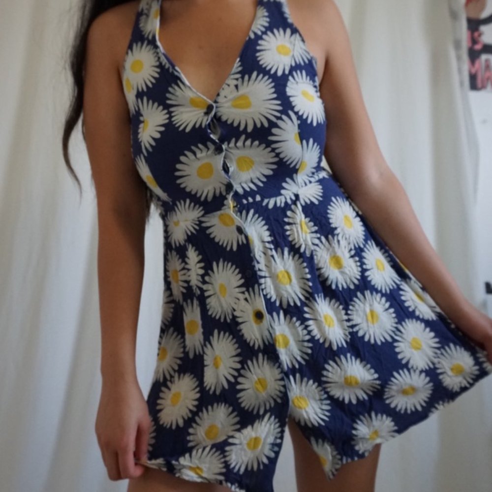 RETRO DAISY BUTTON-UP DRESS 🌸🌻